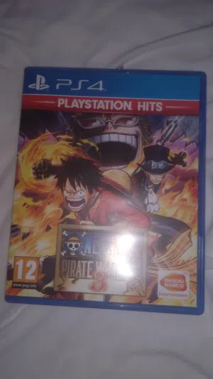 اربع اشرطه سوني فور ، ثلاث اشرطه ب 7 وواحد ب 10 ون بيس القراصنه