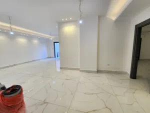 شقة شبه ارضي للبيع في حجار النوابلسة - 14254