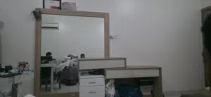 للبيع تسريحة مكونة مرايا كبيرة