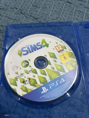 دسكت SIMS4 بلايستيشن 4