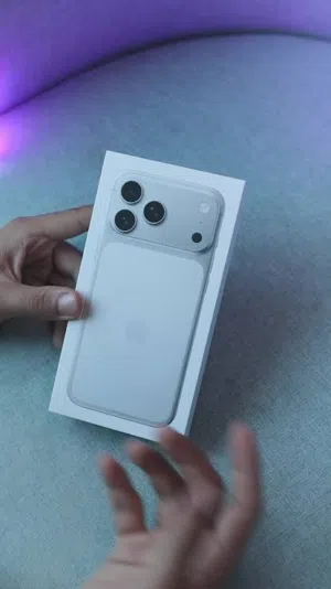 موبايل   I phone 17 pro max  مساحه 512 جديد فاتورته بسعر اليوم 25/5/2025