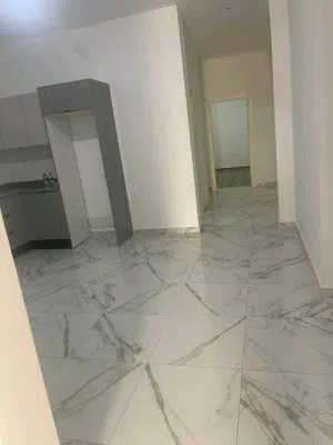 شقة ارضية للبيع ف طرابلس السراج شارع اسطنبول بالقرب من مسجد ظلال الجنه