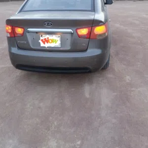 كيا للبيع موديل ألفن وعشرة KIA2010FORTE