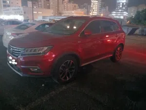 للبيع سيارة جيب  ام جي RX5 موديل 2019  ممتازة استعمال راقي كامل المواصفات