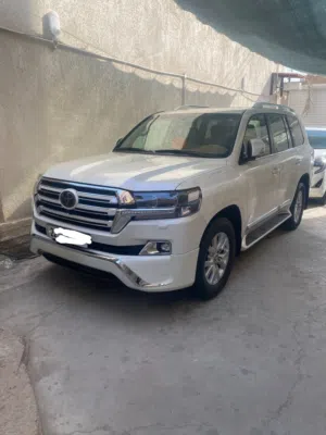 New Toyota Land Cruiser in Basra