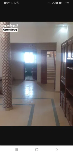 دور اول من  فيلا مفصول في السراج بالقرب من حمام بلقيس