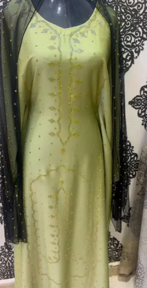 لبسه تبرق وترعد مع شال