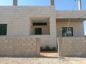 بيت للبيع السلط - عين الباشا