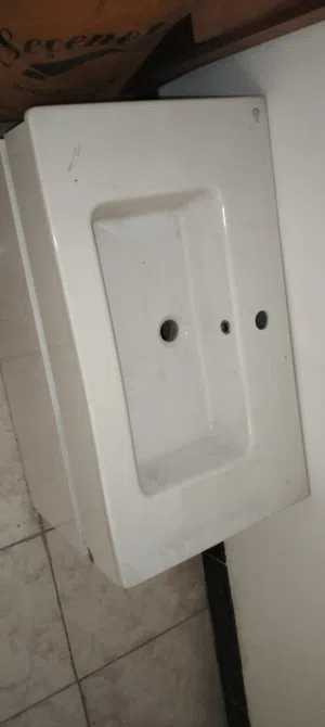 مغسلة تعليق