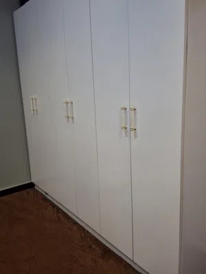 دولاب مهني بحالة ممتازه جدااا