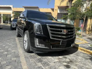 Cadillac Escalade Gcc Model 2017 Full option Free accident original paint low mileage