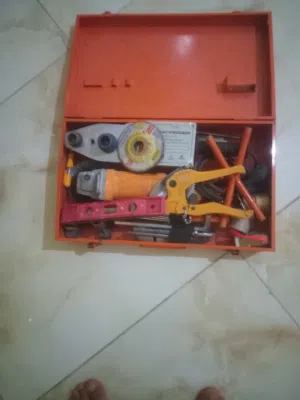فني سباكة مصري طرابلس