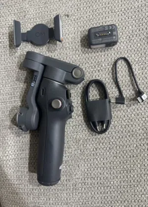 Osmo mobile 8 gimbal