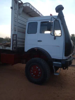 مرسيدس 10 صحراوي 6x6 محرك كمبيو كوارين حالة جيدة