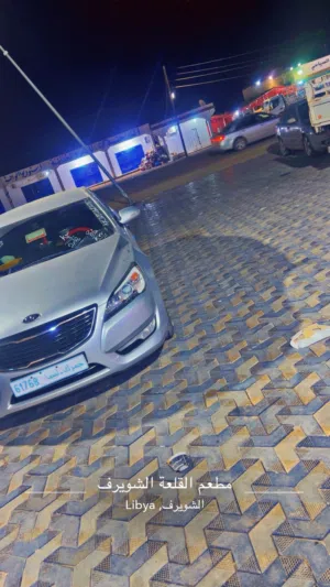 كيا K7  2012