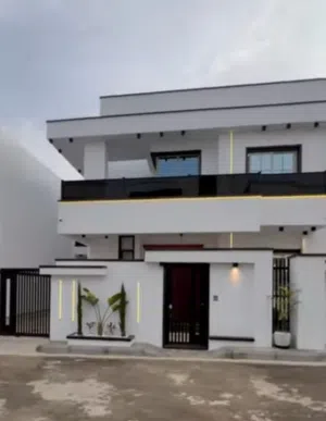 290 m2 More than 6 bedrooms Villa for Sale in Tripoli Ain Zara