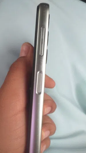 Samsung A24 RAM 6 السعر 750 وساهل .. قدر الشراي محفوظ GB 128