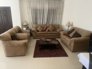 طقم كنب شبه جديد