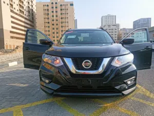 Nissan rogue sv 2017