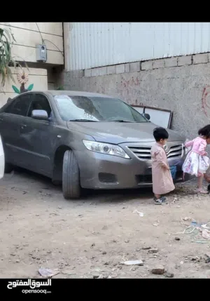 كامري 2011 خليجي نظيفه