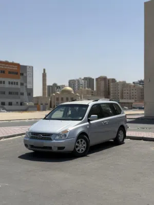 كيا كارنفال 2009