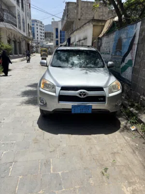 2011 Toyota RAV4 Limited V6 4WD راف فور 2011
