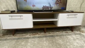 ميز ملازما تلفزيون مع رفوف