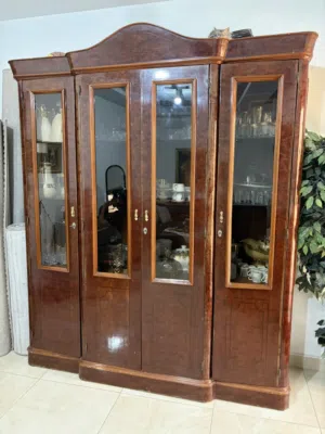 بوفيه بحاله جيدة