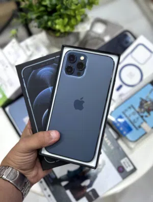 عرض خاص : iPhone 12 pro max 256gb هاتف نظيف جدا بحالة الوكالة بدون اي شموخ أو مشاكل مع ضمان و ملحقات