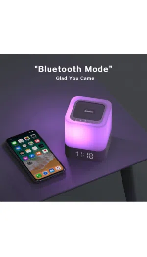 سماعة بلوتوث مع ساعة ومنبه وإضاءة RGB متعددة الألوان – جهاز 4 في 1