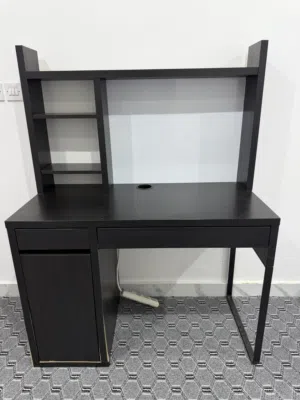 Study table in good condition