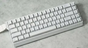 IROK IYX MU68 Pro Magnetic Keyboard – 33 OMR (Brand New & Sealed)