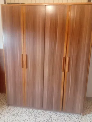دولاب مستعمل استعمال نظيف