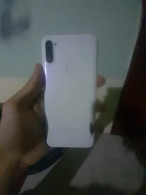 جهاز A11 في كسر بسيط في شاشة