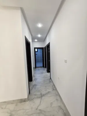 شقق غرب وجنوب
