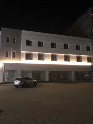 شقة للايجار فرصة ذهبية ( عوائل حديثة )في الخوض السادسة- امام جامعة السلطان قابوس