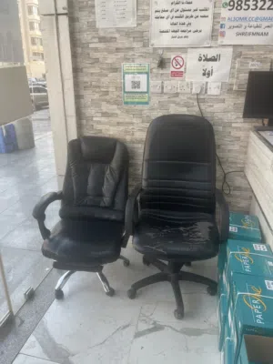 كراسي حالة جيدة