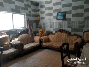 90 m2 4 Bedrooms Townhouse for Sale in Zarqa Hay Ma'soom