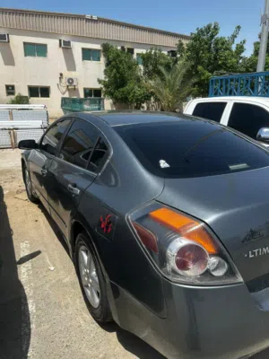 Nissan Altima 2008