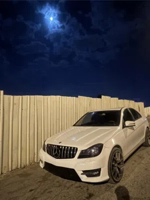 new-mercedes-benz-c-class-in-hebron