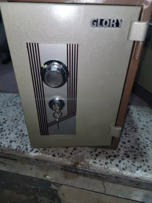 عرطه خزنه نقود حجم سغير