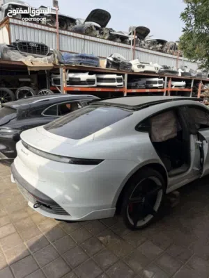 وسيط قطع جميع انواع السيارات بأقل الاسعار ...