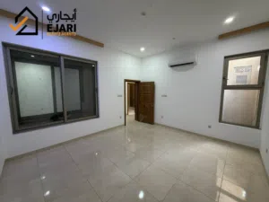 يوجد وحده سكنيه ارضي منطقه اليرموك