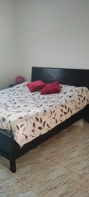 غرفة نوم كاملة ماليزية خشب ثقيل