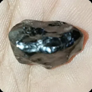 ماس اسود خام طبيعي.