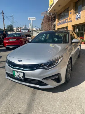 Sedan Kia in Amman