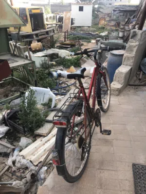 دراجه للبيع نضيفه شبه صفار للبيع