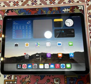 apple-ipad-air-11-128-gb-in-al-kharj
