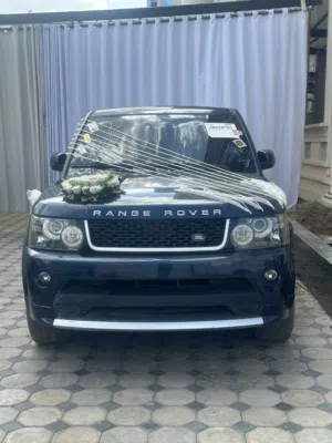 Range Rover وارد للبيع بسعر مغري جداً