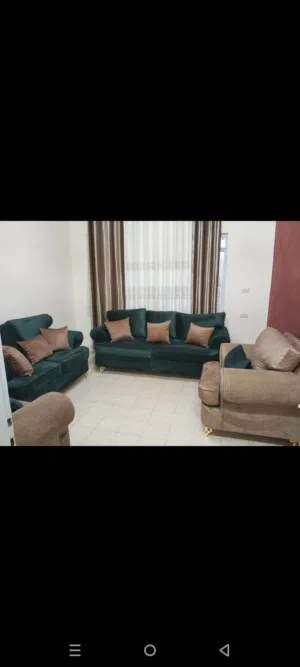طقم كنب بحالة الجديد